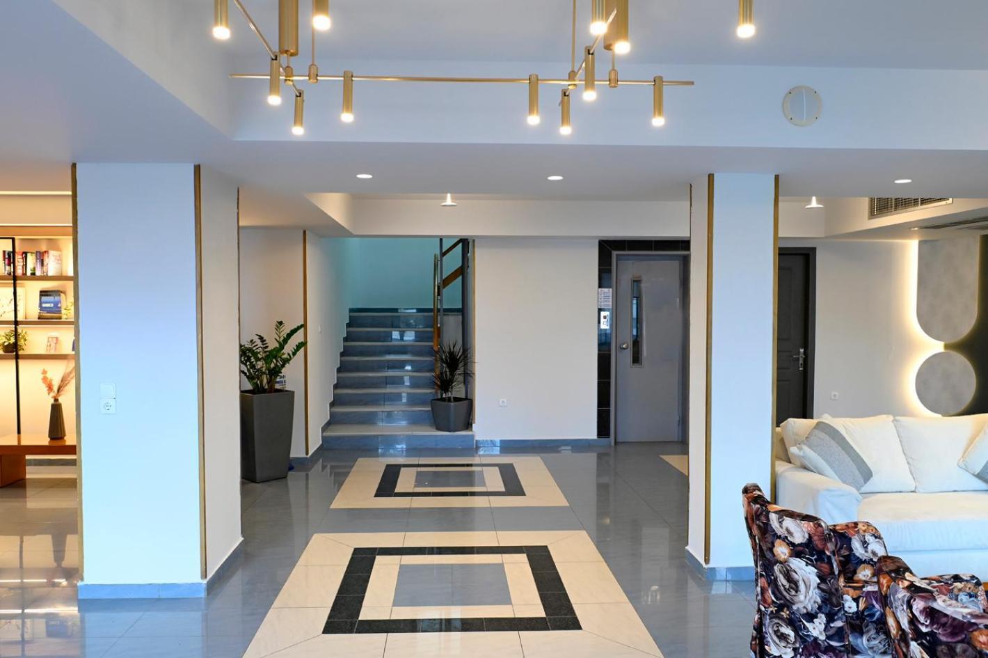 Apollon Hotel トロン エクステリア 写真